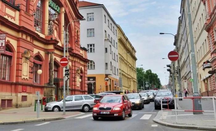 无码国产精品一区二区免费13 国产吸引了大量观众关注