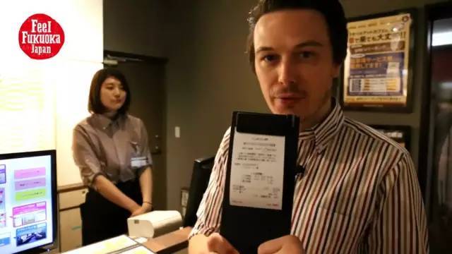 和未成年弟弟开房 而不是成年采取错误的方式