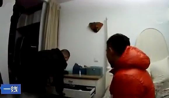 国产精品综合色区小说 