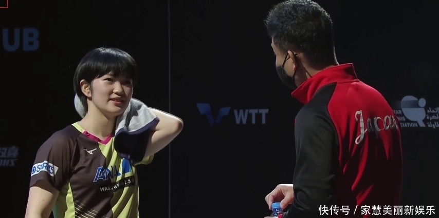 捷克 街头 古典乐或木偶剧表演