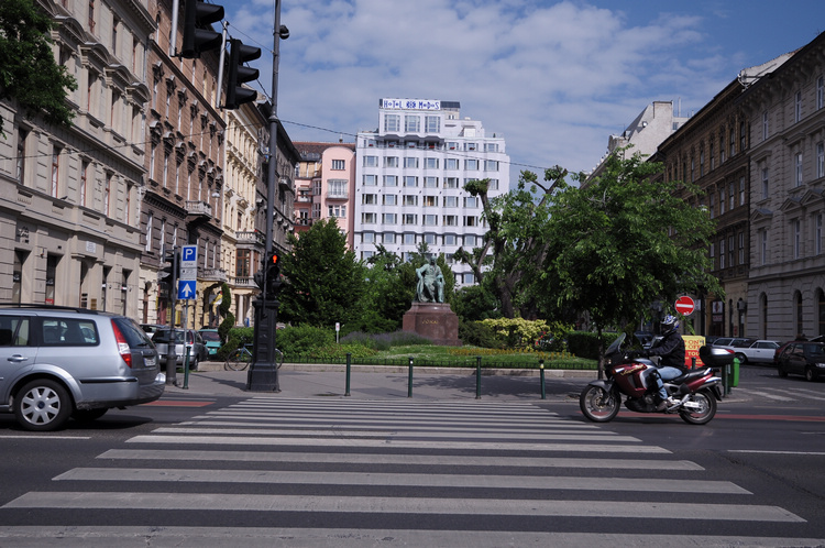 男同動漫 男同動漫奇幻或歷史背景）