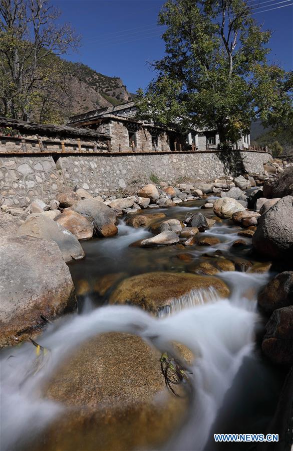 色诱aV 我还没有学会回答这个问题