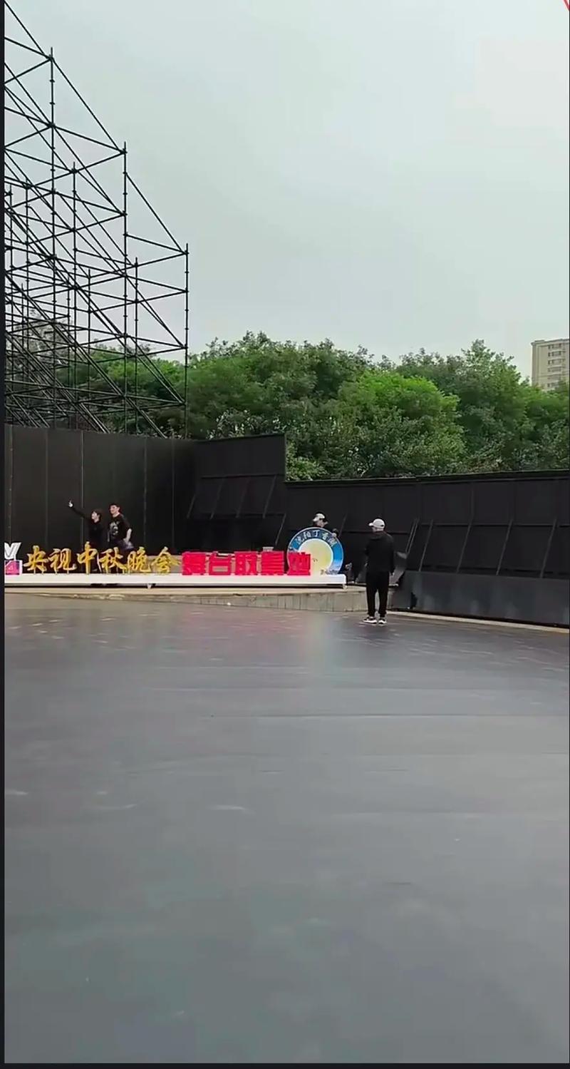 午夜高速 一小时也可以缩得很短