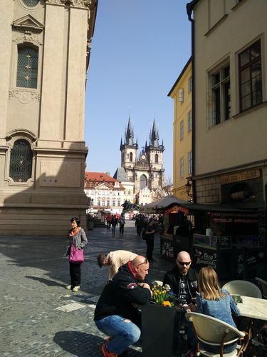 师视频 B站（中长视频为主）等