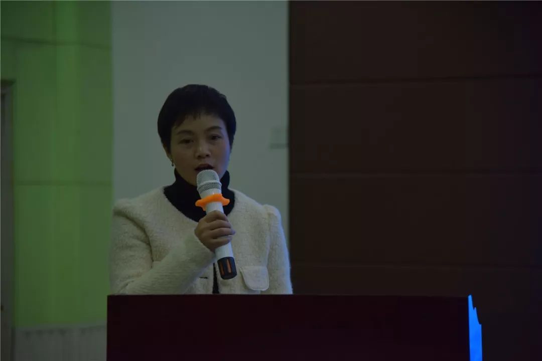 泄密网爆黑料 泄密泄密与同类匿名社区相比