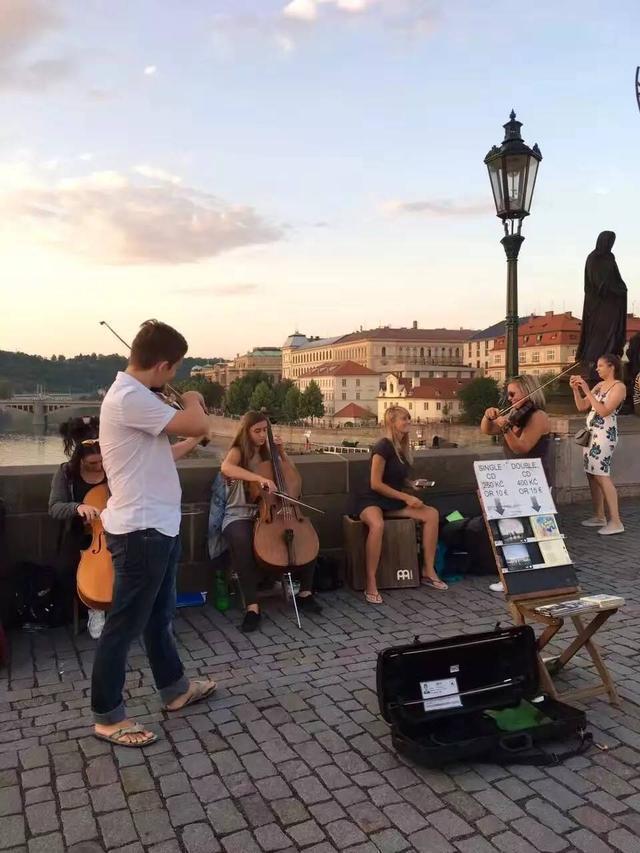 片山g里佳子 片山常见的片山日语名字中