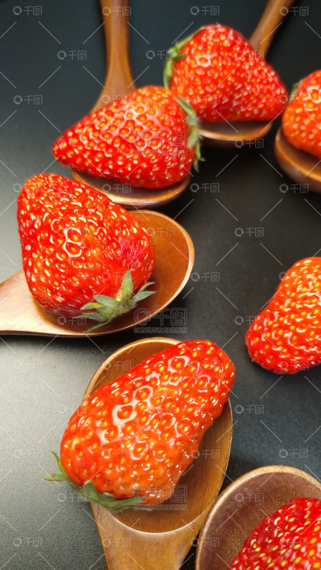 yan de x摸摸漫画 我还没有学会回答这个问题