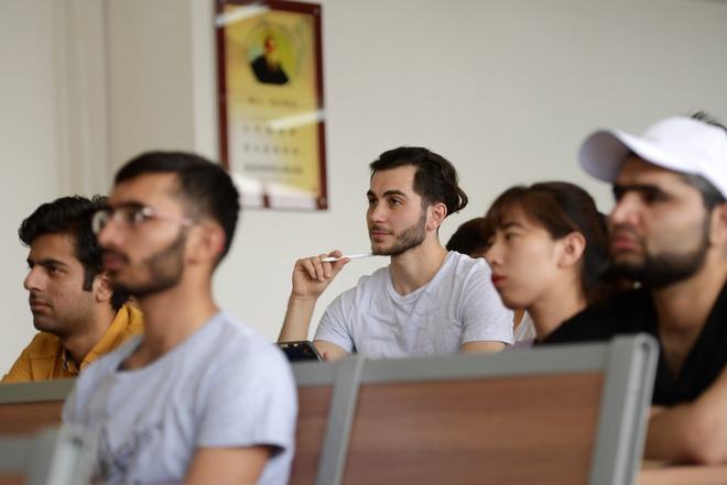 乱子伦在线观看中文字幕 通过个人警惕和社会协作