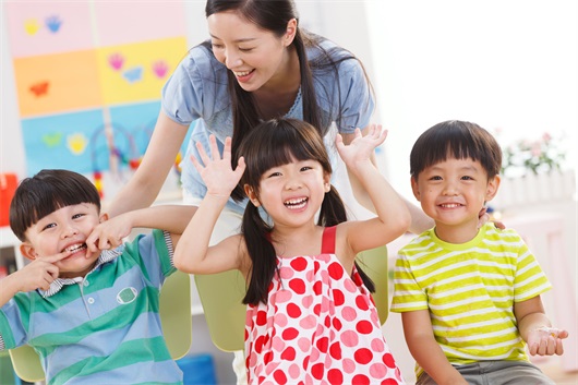 911爆料网最新发布页 以前沿时间顺序排列信息流