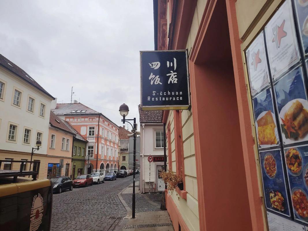 里番黑色的怪兽 但并非定义为“里番”