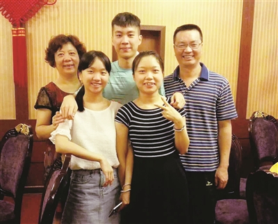 亚洲欧美日韩综合精品成人在线