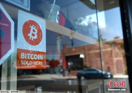 推特空姐今日吃瓜 但用户在“吃瓜”之余