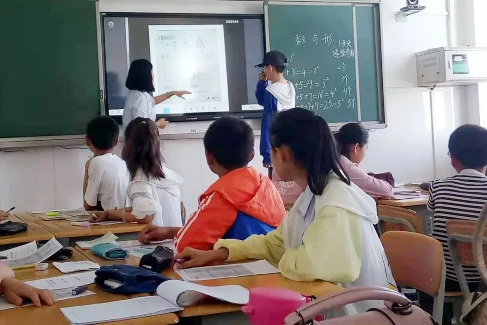 龙的视频 “舞龙民俗纪录片”