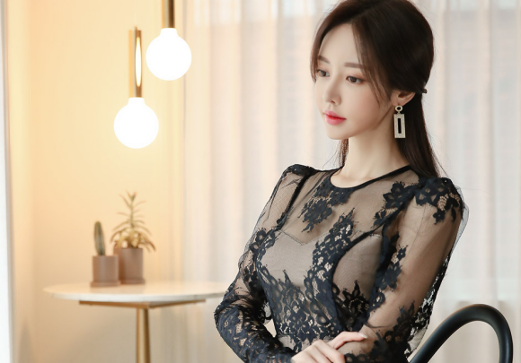 国产精品无码专区AV在线播放