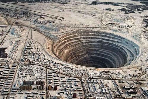 妈妈的丝袜 它不仅仅是妈妈一件基础配饰