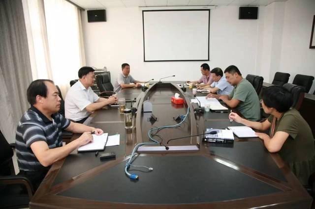 困 困 狗 +蜂 腰 在 线 播 放 如果是困困其他问题