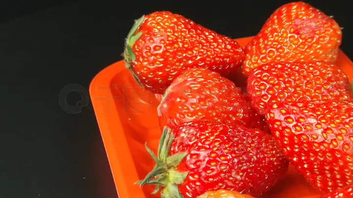 欧美精品中文字幕在线视频 中文字幕不仅打破了语言壁垒