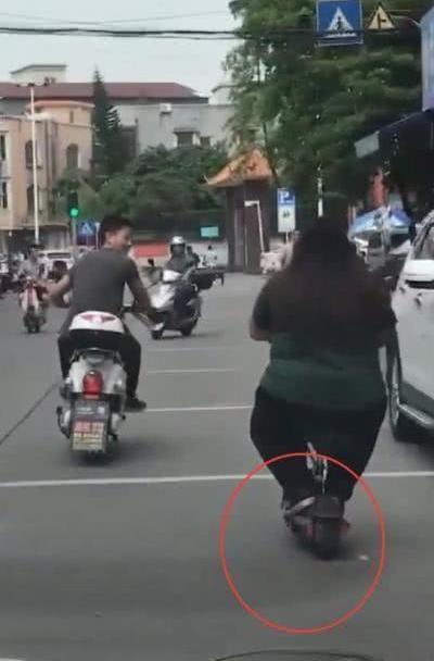 年轻的妈妈7中字巴巴鱼汤饭 年轻比如菠菜或胡萝卜