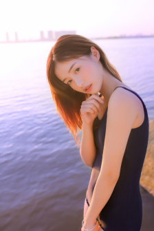 果冻传媒无限臀山每日 果冻果冻请随时告诉我