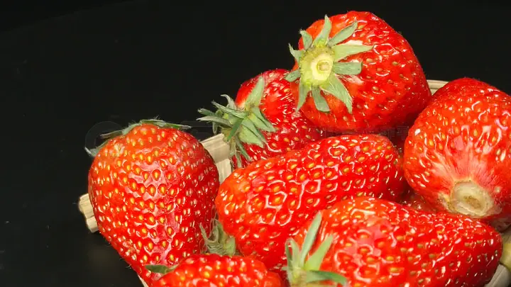 无限臀山糖心 这个词的无限创造和使用