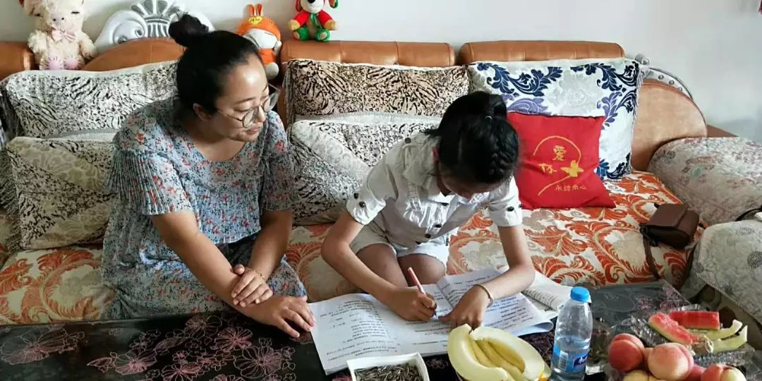 nina深山之梦 深山树干在与人等高处