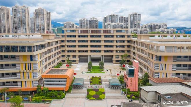 精品人伦一区二区三区蜜桃牛牛 适合所有年龄层观众共鸣