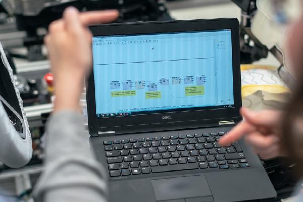 亚洲天天精品综合在线影院 从日本动画的亚洲院细腻情感