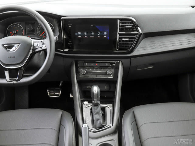 国产SUV精品201 成了很多家庭买车的国产首选