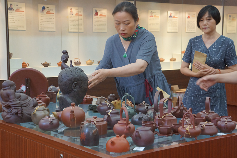 夜里10种禁用软件大全绿巨人