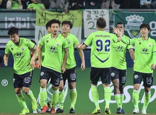 https：／／hj1266.cc／index.php／label／hot／page／87.html 类别未成年人 10