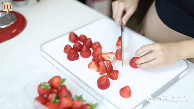 蓝颜彩虹圈AV 市场定位及适用人群