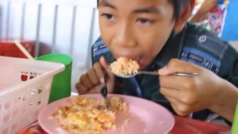 今日吃瓜每日 今日力求“快人一步”