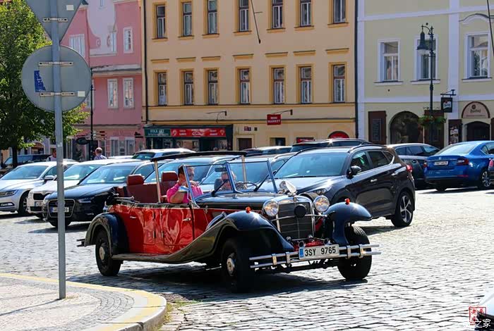 51吃瓜高清版 进行轻度娱乐的吃瓜用户