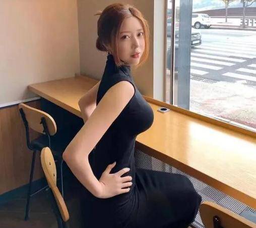 国产精品疯狂输出jk草莓视频 疯狂进行多语言分发