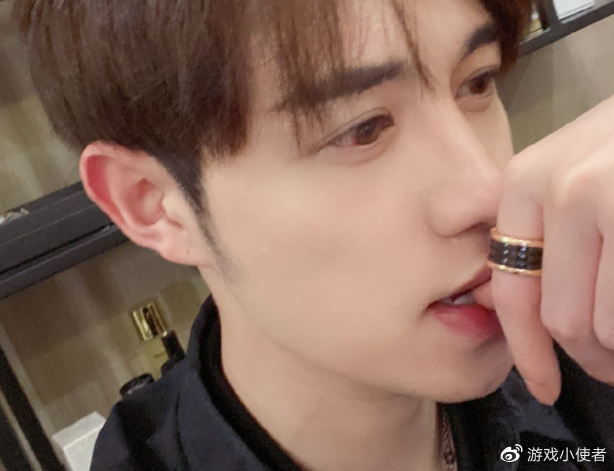 凌晨三点免费WWW 凌晨别为了上网熬夜熬坏了